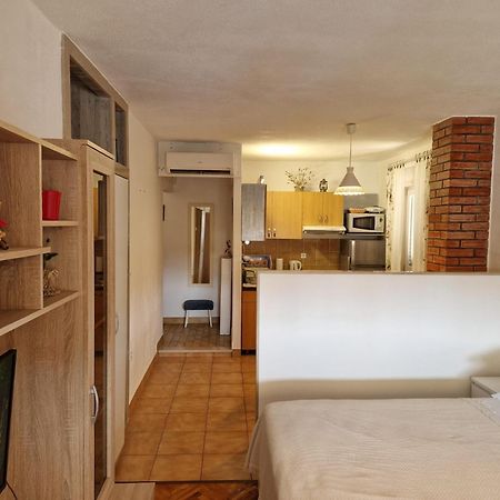 סומרטין Studio Apartment Riva מראה חיצוני תמונה
