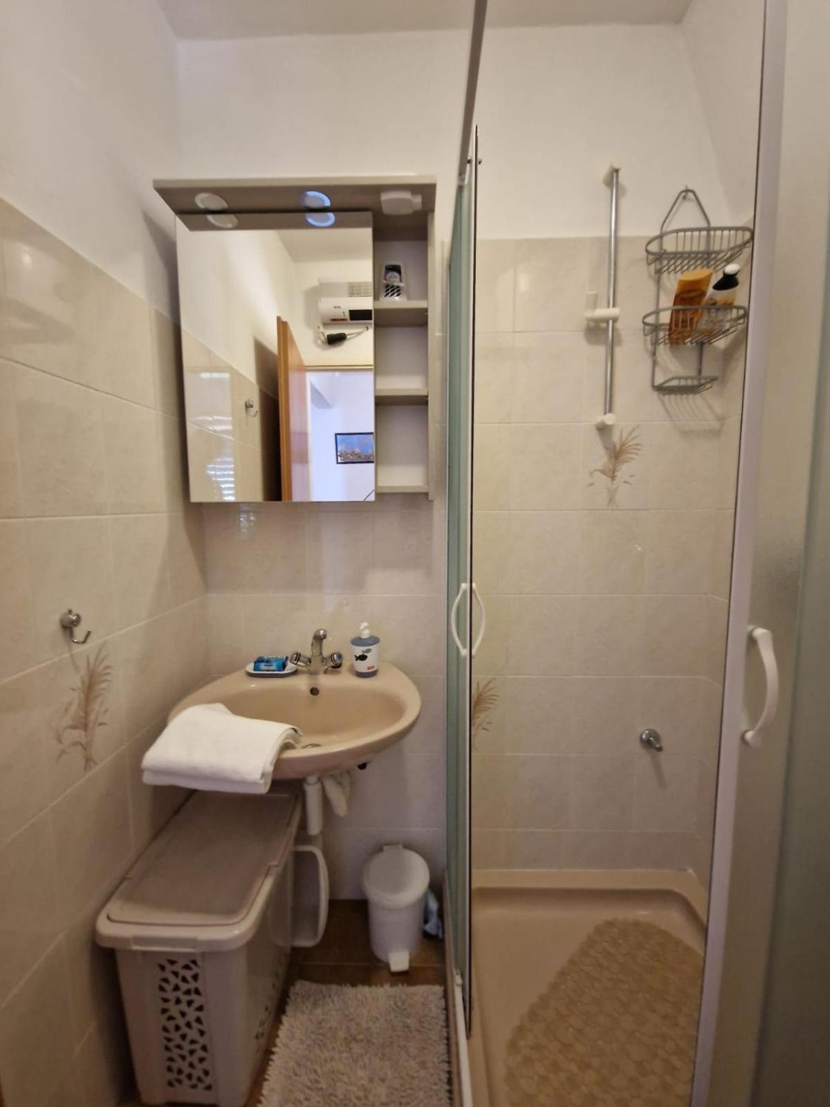 סומרטין Studio Apartment Riva מראה חיצוני תמונה